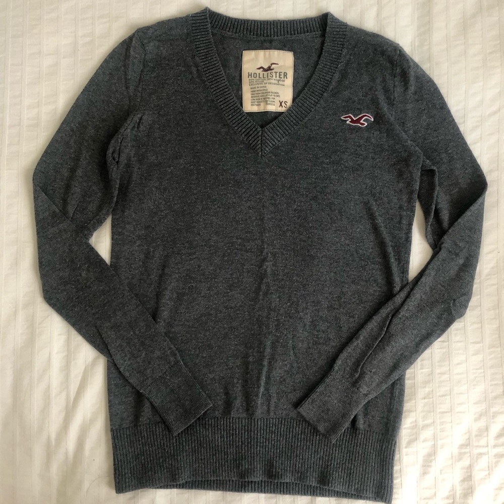 Hollister V-neck Sweater